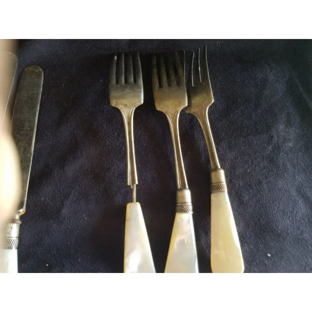 ANTIQUE SHEFFIELD A.1.PLATE 5 Knifes + 3 Forks MOTHER PEARL HANDLE STERLING CAP